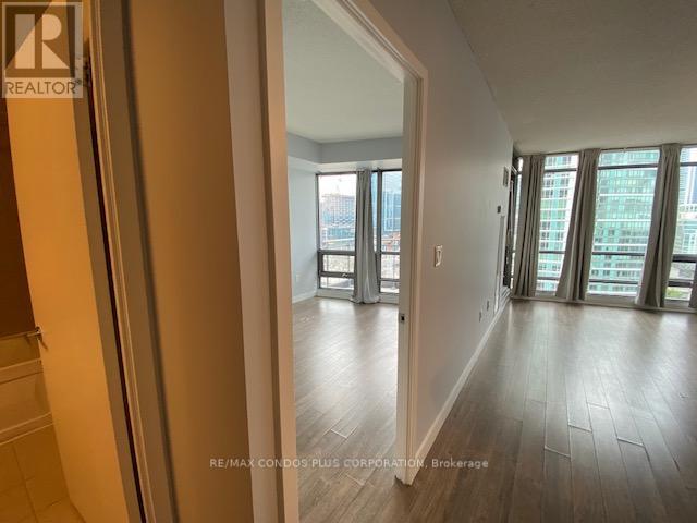 1905 - 3 Navy Wharf Court, Toronto, Ontario  M5V 3V1 - Photo 8 - C12544458