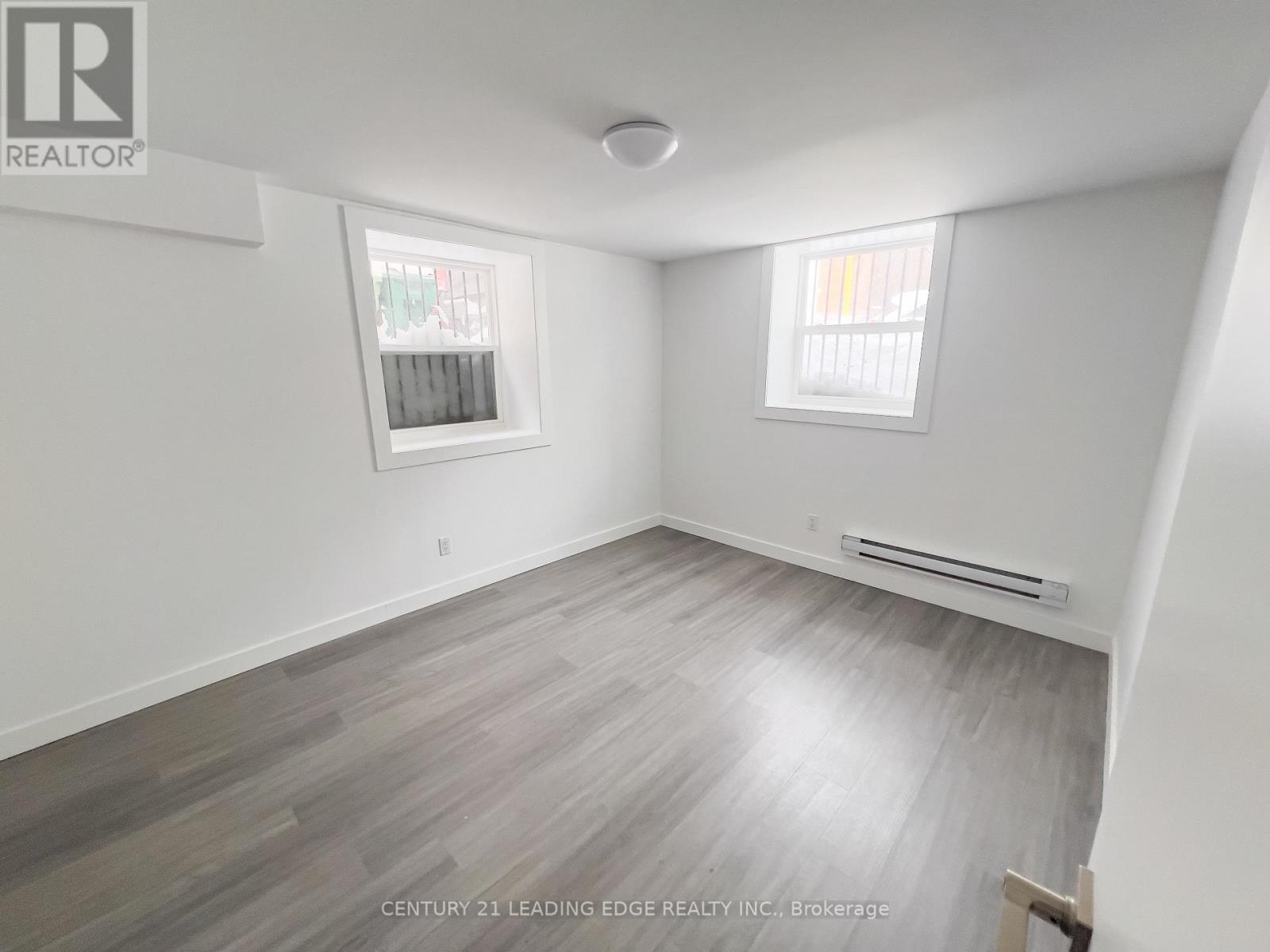 Lower - 1a Leonard Avenue, Toronto, Ontario  M5T 2P8 - Photo 18 - C12544478