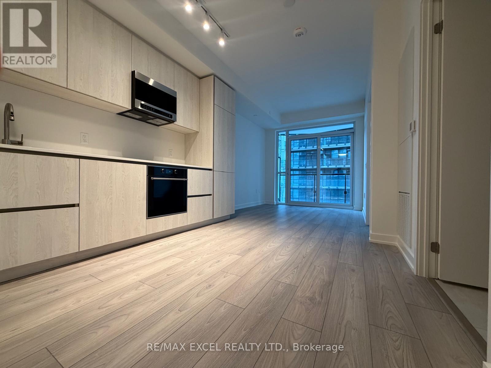 1307 - 120 Broadway Avenue, Toronto, Ontario  M4P 0E9 - Photo 2 - C12544484