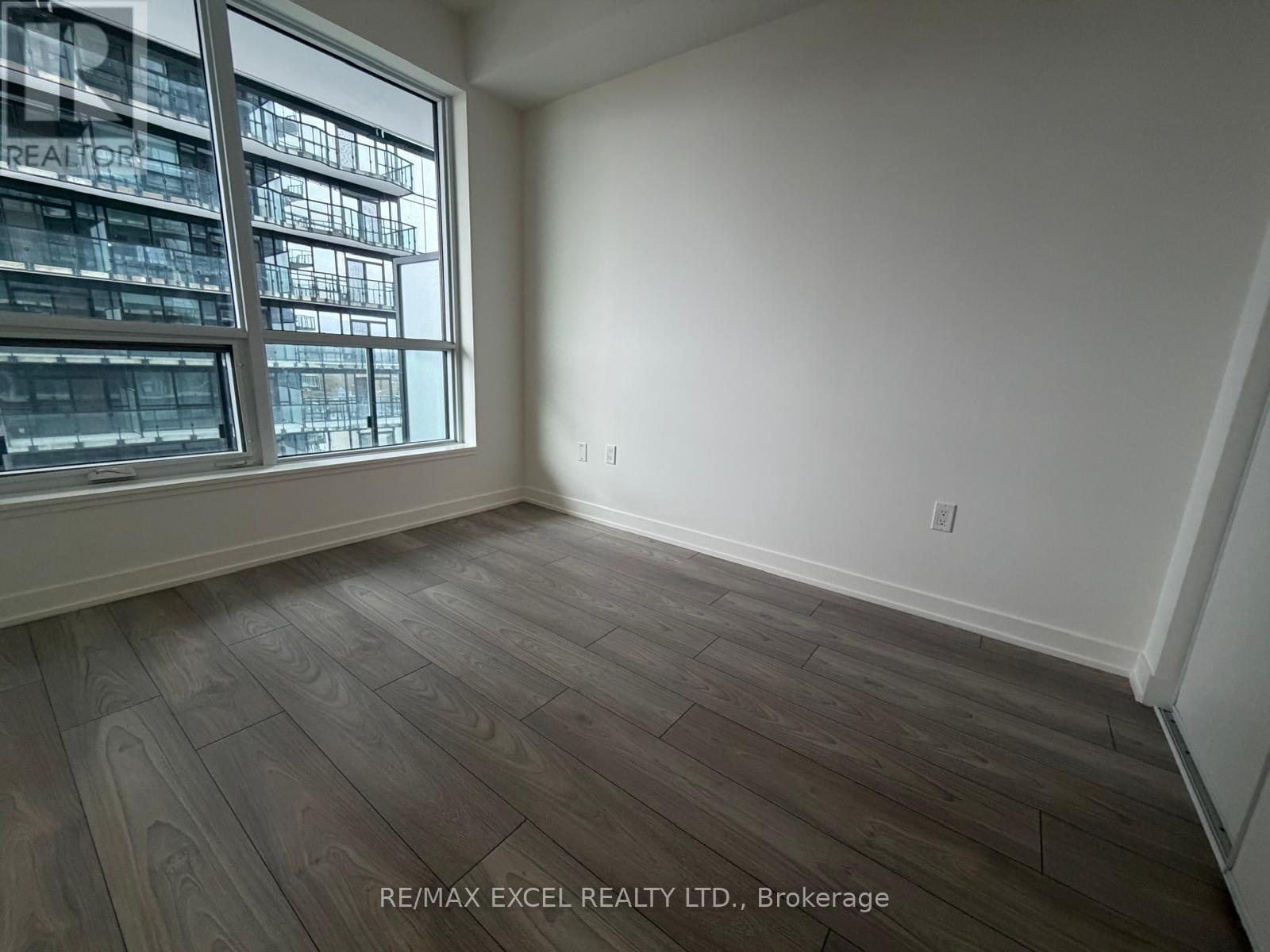 1307 - 120 Broadway Avenue, Toronto, Ontario  M4P 0E9 - Photo 7 - C12544484