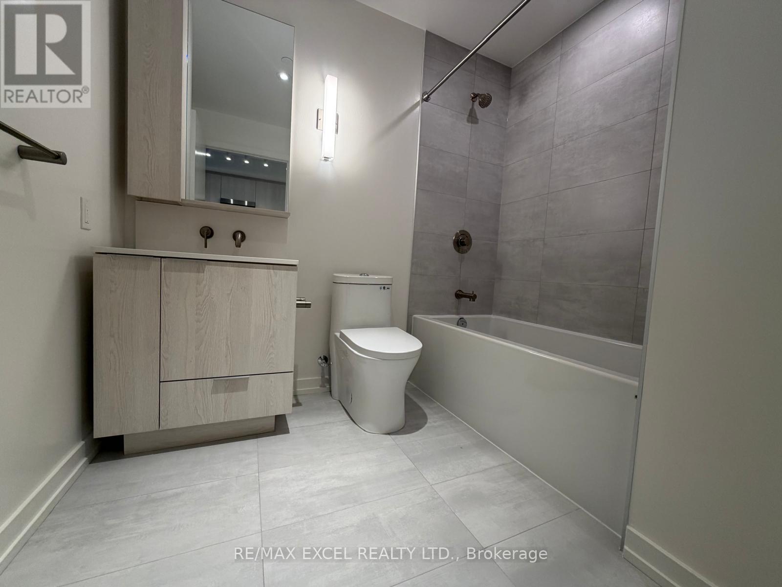 1307 - 120 Broadway Avenue, Toronto, Ontario  M4P 0E9 - Photo 8 - C12544484