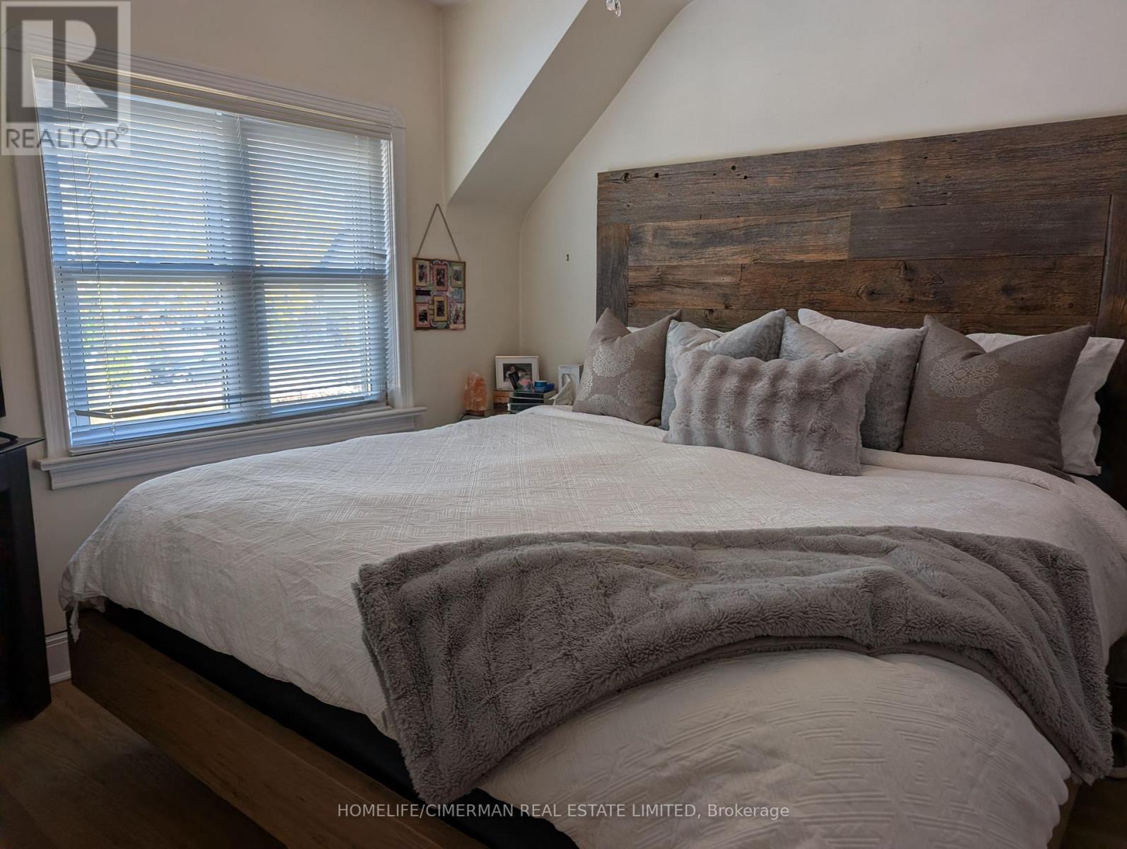 174 Falkirk Street, Toronto, Ontario  M5M 4K6 - Photo 10 - C12544550