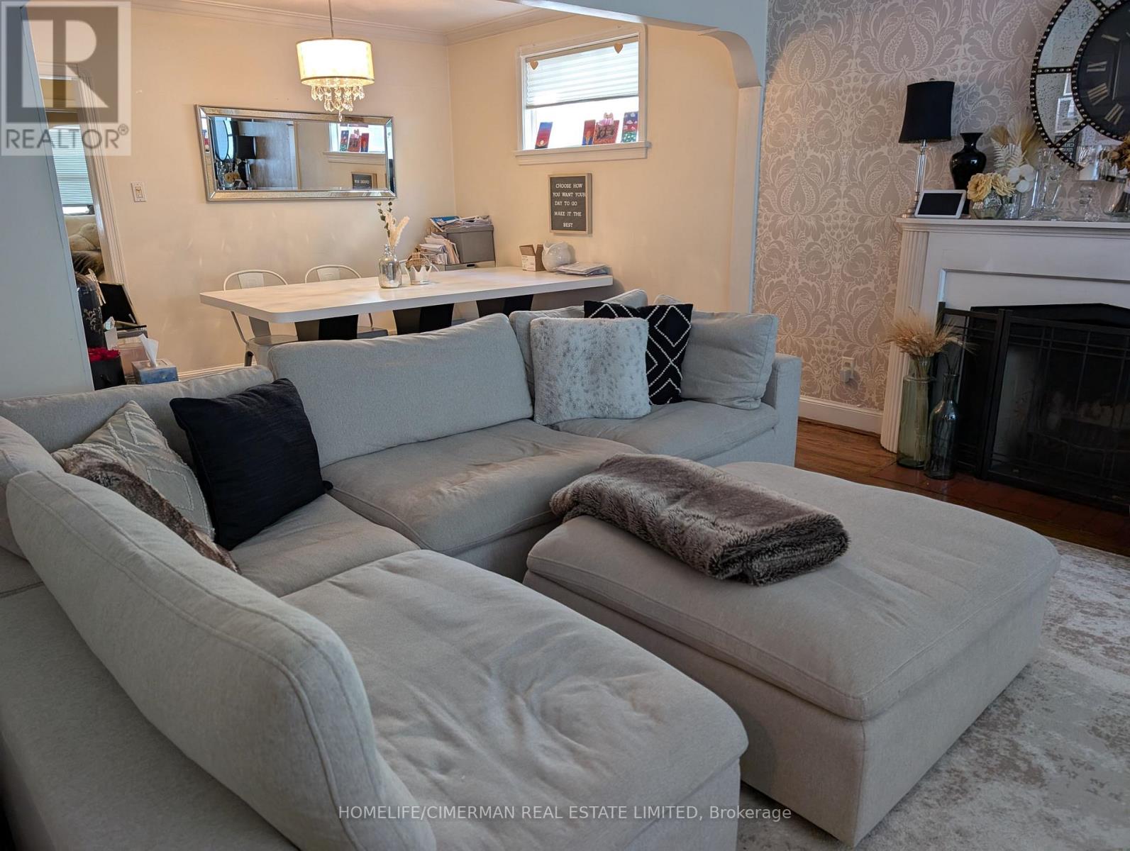 174 Falkirk Street, Toronto, Ontario  M5M 4K6 - Photo 2 - C12544550