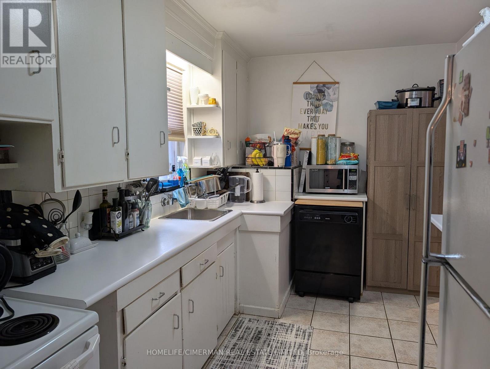 174 Falkirk Street, Toronto, Ontario  M5M 4K6 - Photo 8 - C12544550