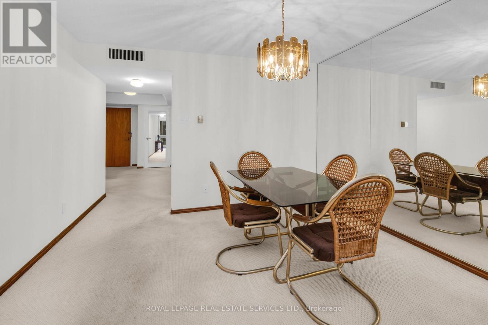 205 - 61 St Clair Avenue W, Toronto, Ontario  M4V 2Y8 - Photo 10 - C12544570