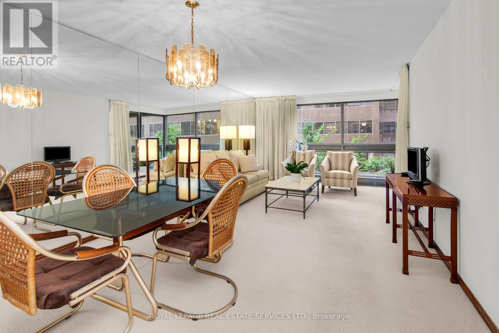 205 - 61 St Clair Avenue W, Toronto, Ontario  M4V 2Y8 - Photo 8 - C12544570