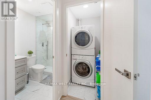 1122 - 70 Roehampton Avenue, Toronto, Ontario  M4P 1R2 - Photo 22 - C12544586