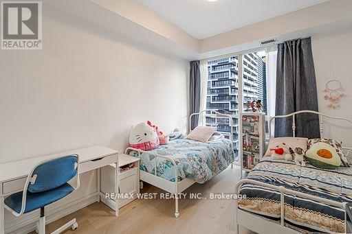 1122 - 70 Roehampton Avenue, Toronto, Ontario  M4P 1R2 - Photo 24 - C12544586