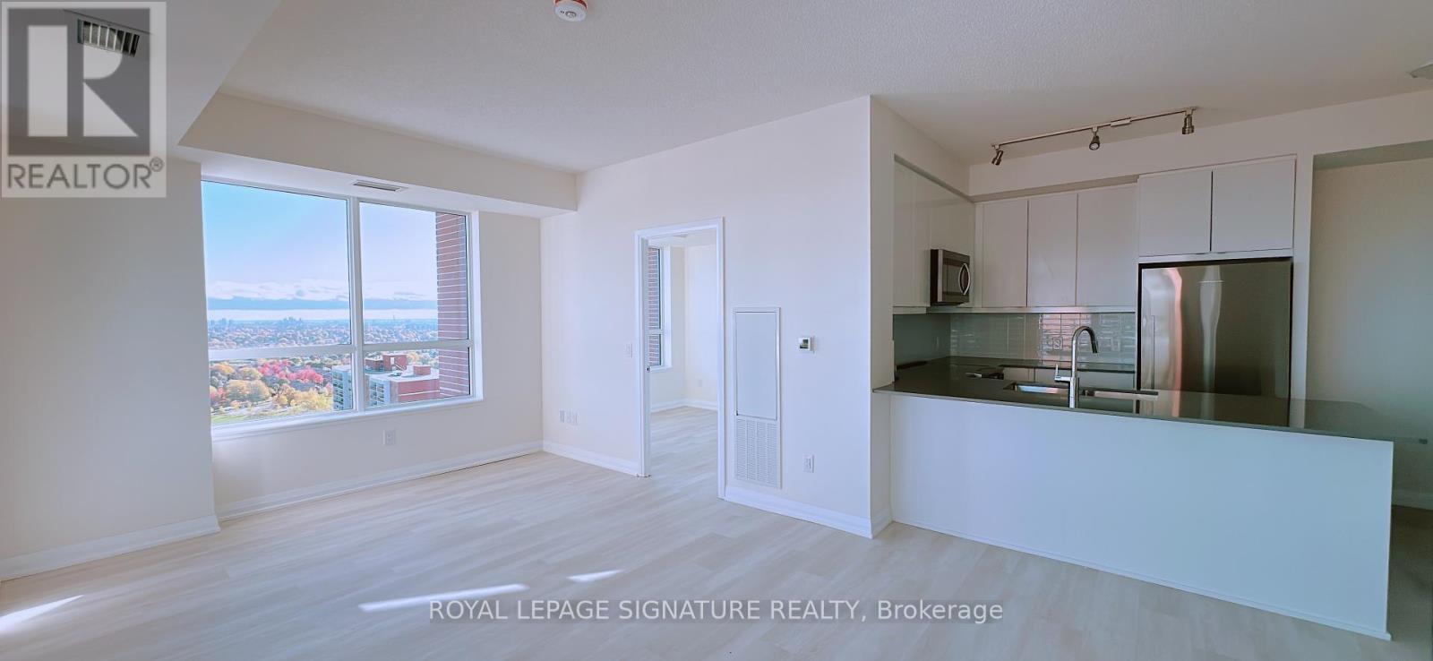 2307 - 3260 Sheppard Avenue E, Toronto, Ontario  M1T 3K3 - Photo 4 - E12544324