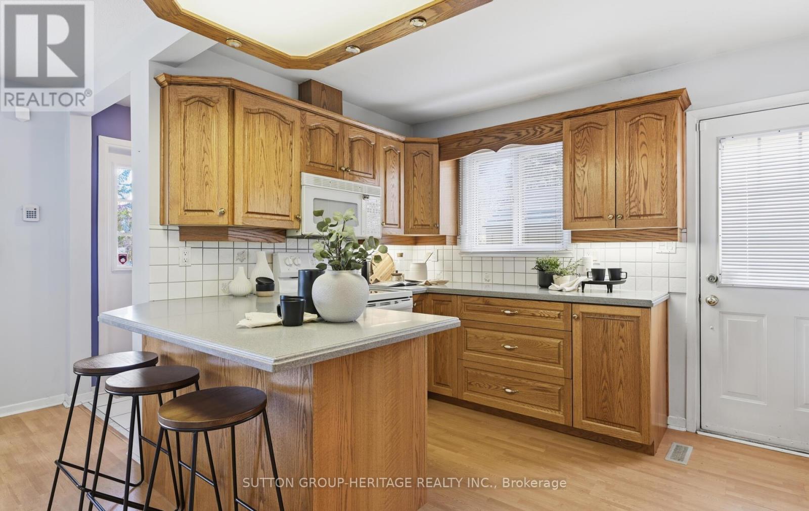 5 Agate Road, Ajax, Ontario  L1S 3J7 - Photo 12 - E12544354