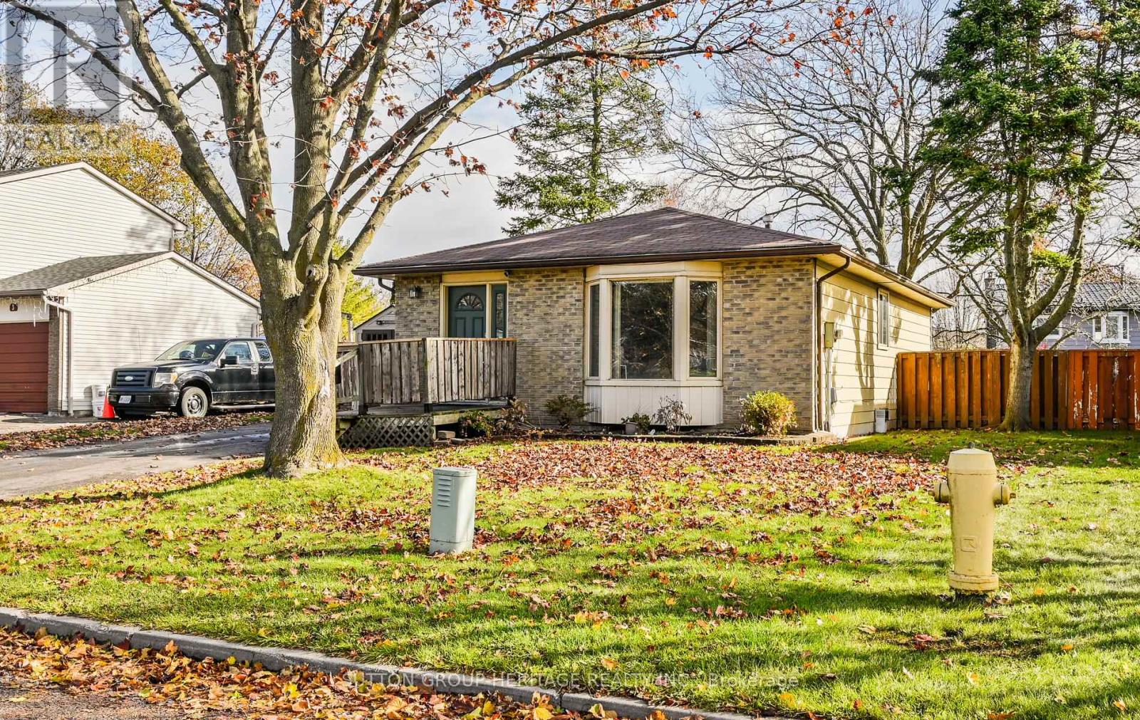 5 Agate Road, Ajax, Ontario  L1S 3J7 - Photo 4 - E12544354