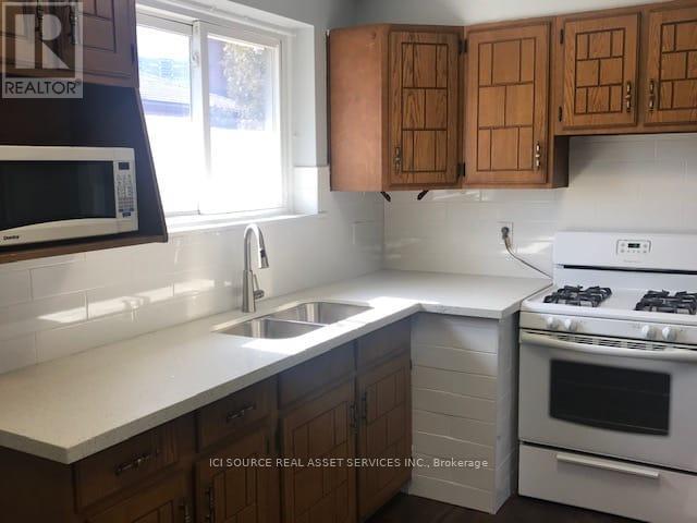 Main Floor - 66 Peace Drive, Toronto, Ontario  M1G 2V4 - Photo 4 - E12544372