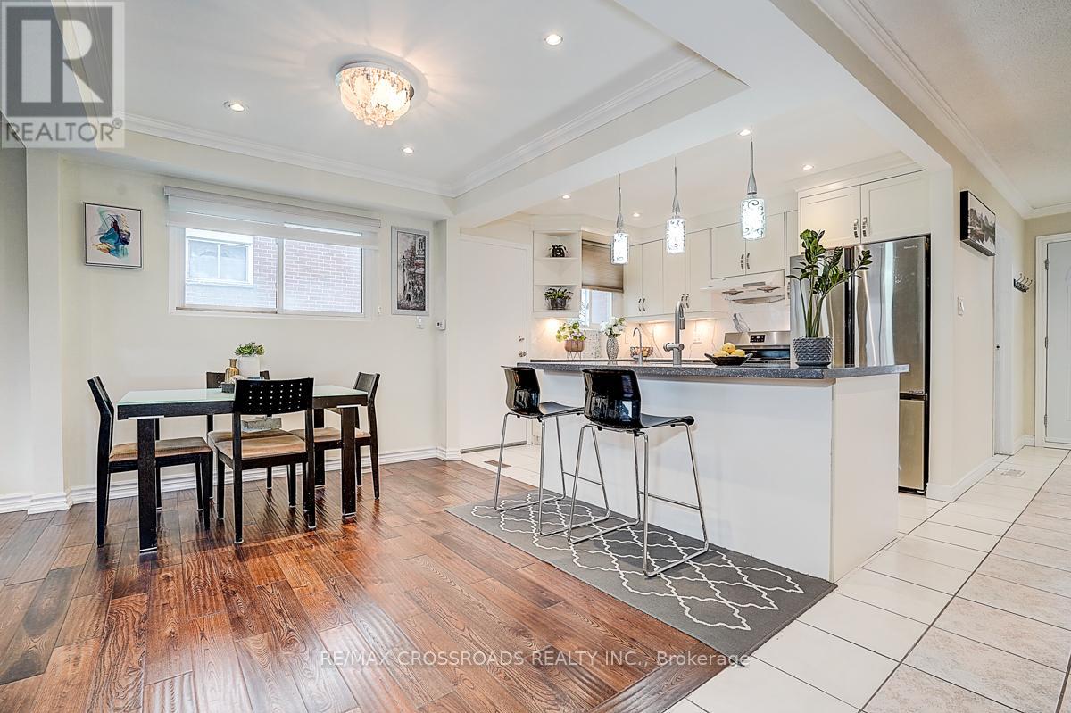 27 Sunburst Square, Toronto, Ontario  M1B 1R3 - Photo 12 - E12544442