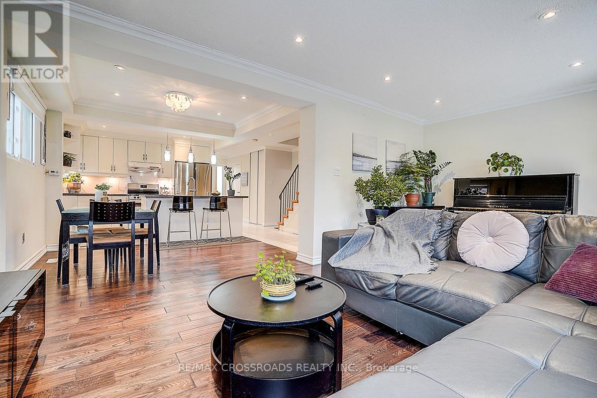 27 Sunburst Square, Toronto, Ontario  M1B 1R3 - Photo 26 - E12544442