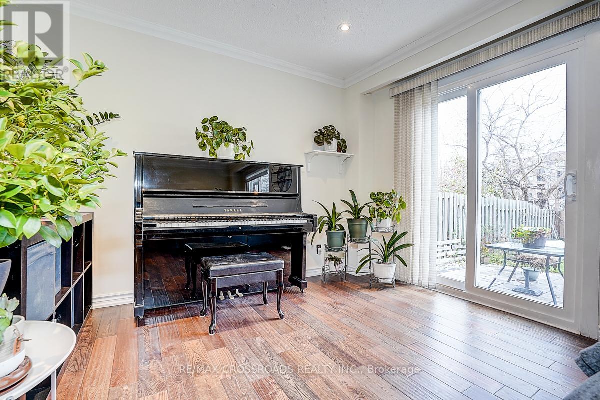 27 Sunburst Square, Toronto, Ontario  M1B 1R3 - Photo 27 - E12544442