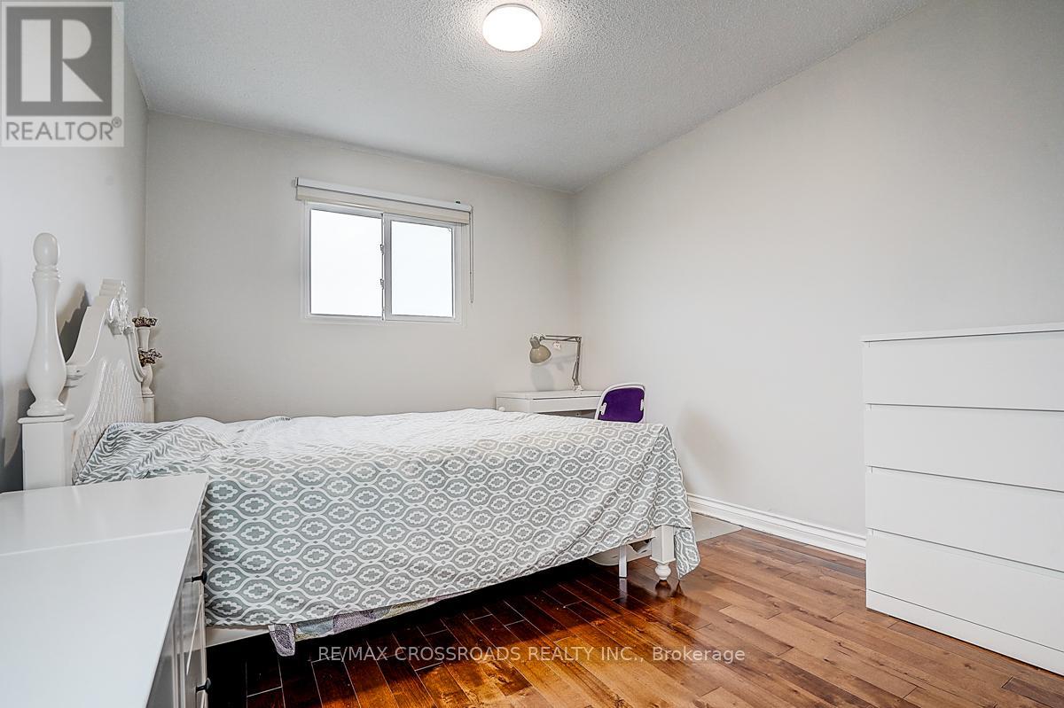 27 Sunburst Square, Toronto, Ontario  M1B 1R3 - Photo 32 - E12544442