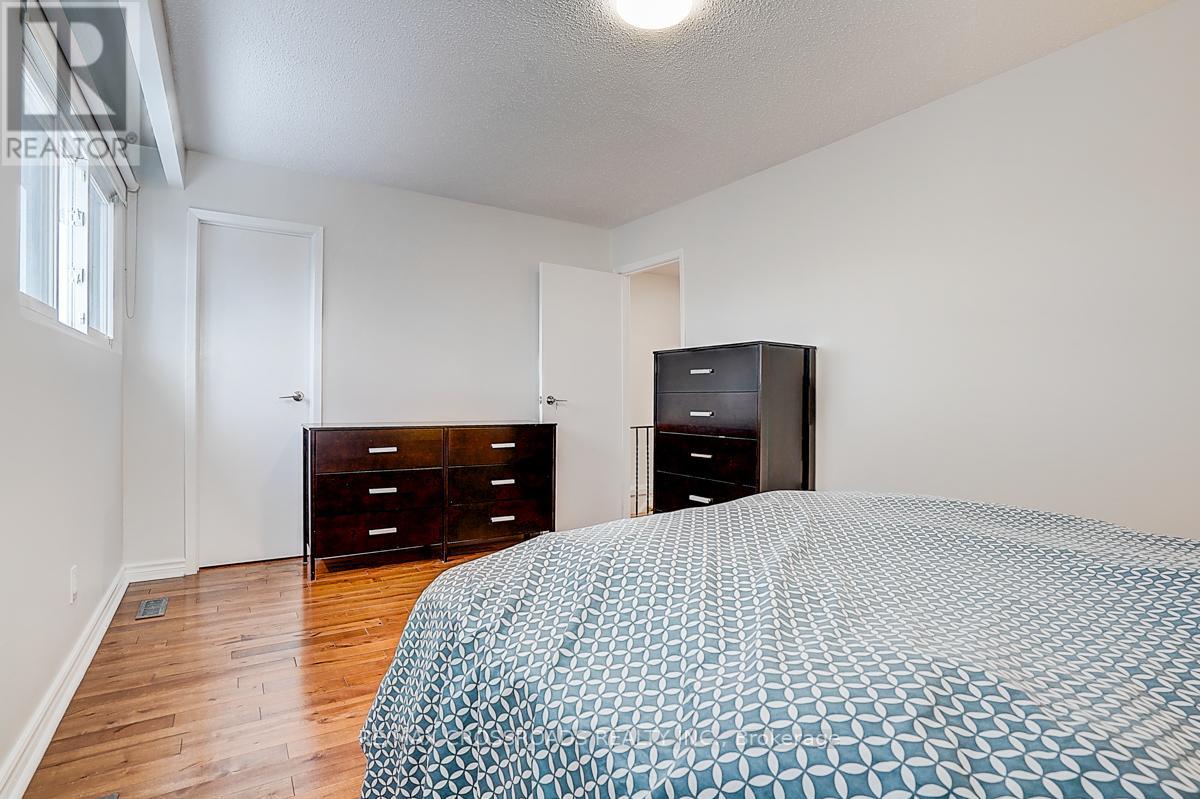 27 Sunburst Square, Toronto, Ontario  M1B 1R3 - Photo 38 - E12544442