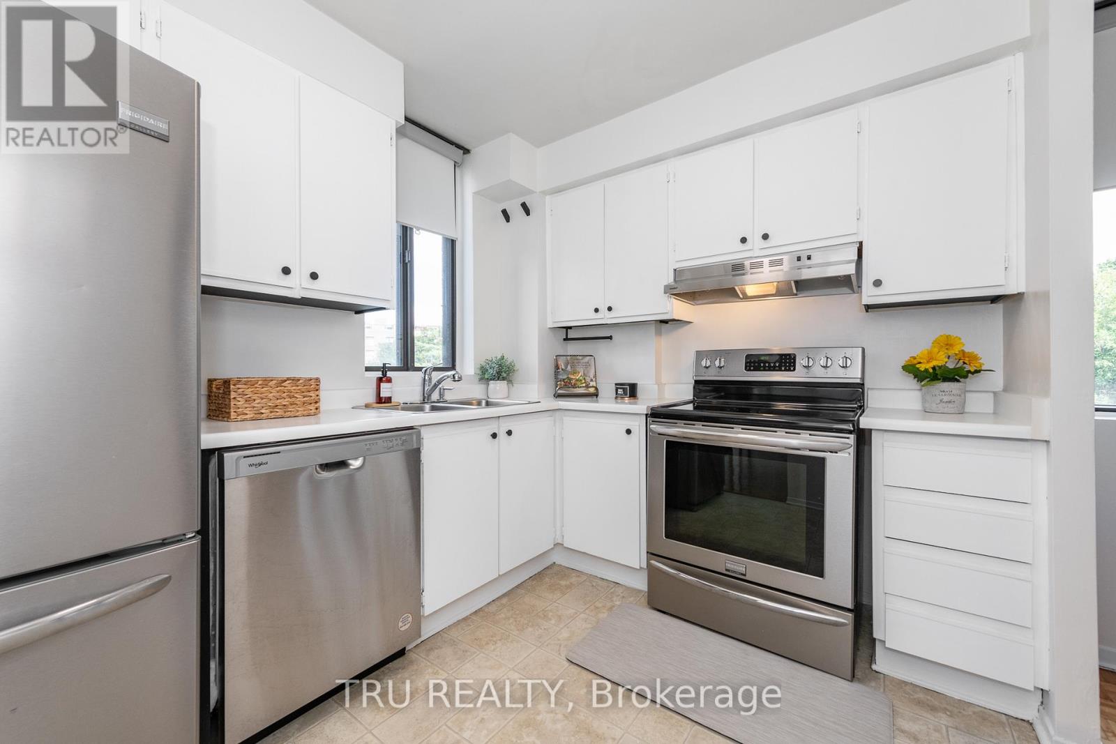 603 - 2871 Richmond Road, Ottawa, Ontario  K2B 8M5 - Photo 5 - X12344212