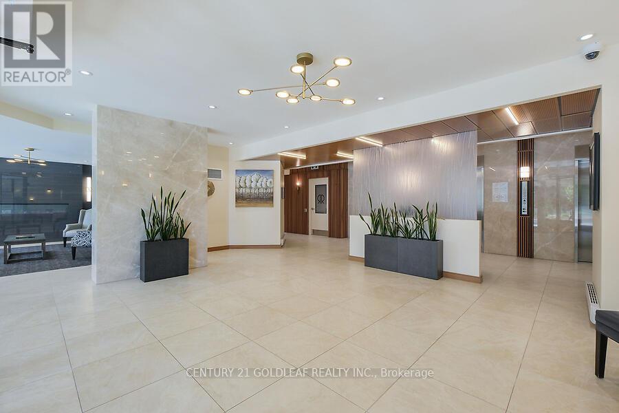 501 - 1500 Riverside Drive, Ottawa, Ontario K1G 4J4 - Photo 5 - X12524098