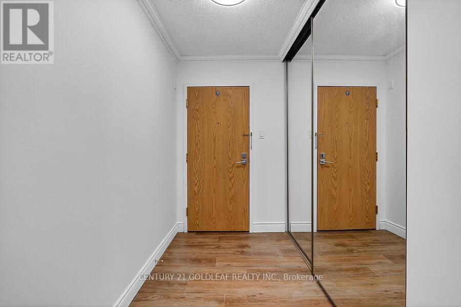 501 - 1500 Riverside Drive, Ottawa, Ontario K1G 4J4 - Photo 7 - X12524098