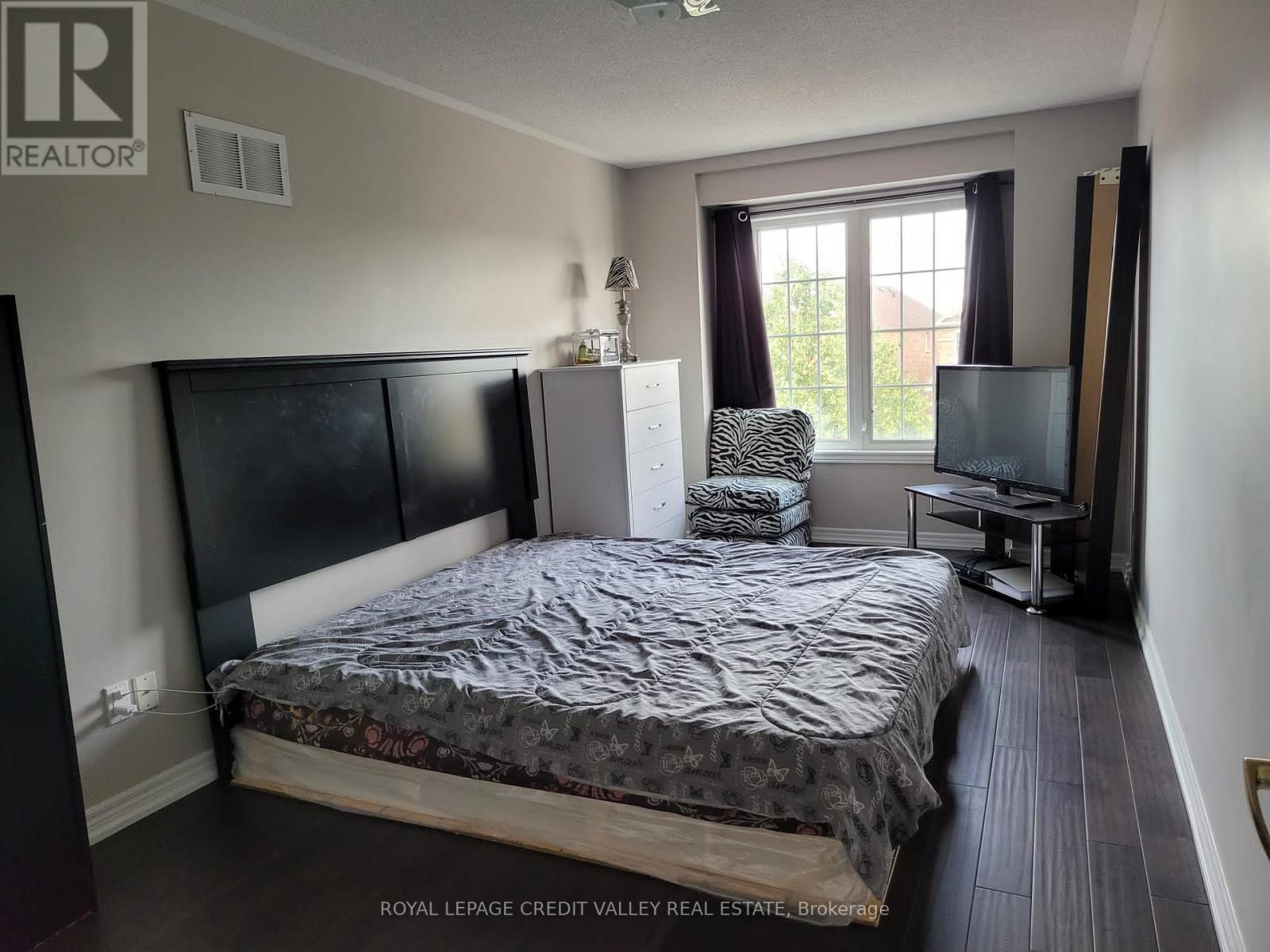 38 Brahm Court, Vaughan, Ontario L4H 0V3 - Photo 16 - N12544318