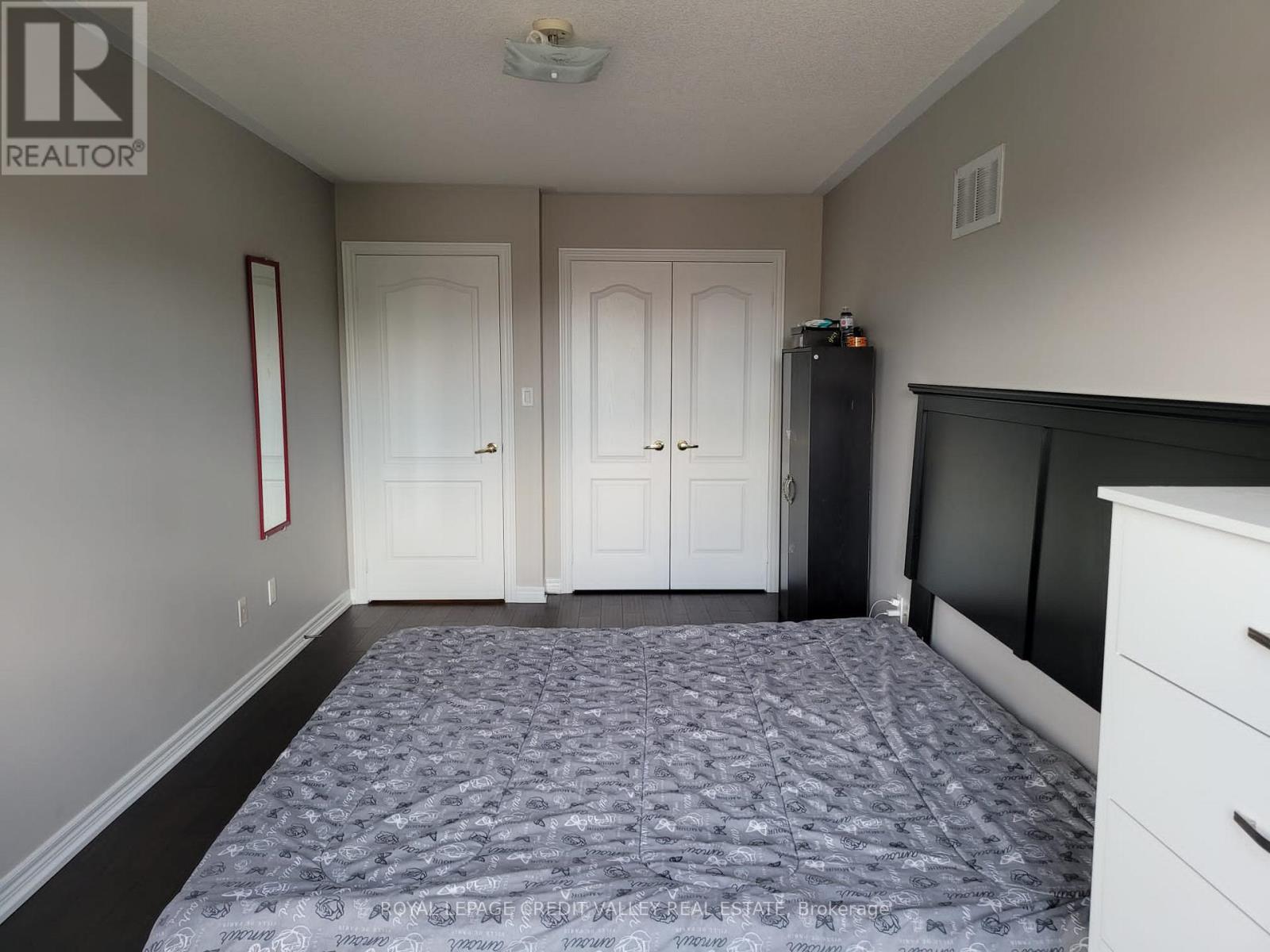 38 Brahm Court, Vaughan, Ontario L4H 0V3 - Photo 17 - N12544318