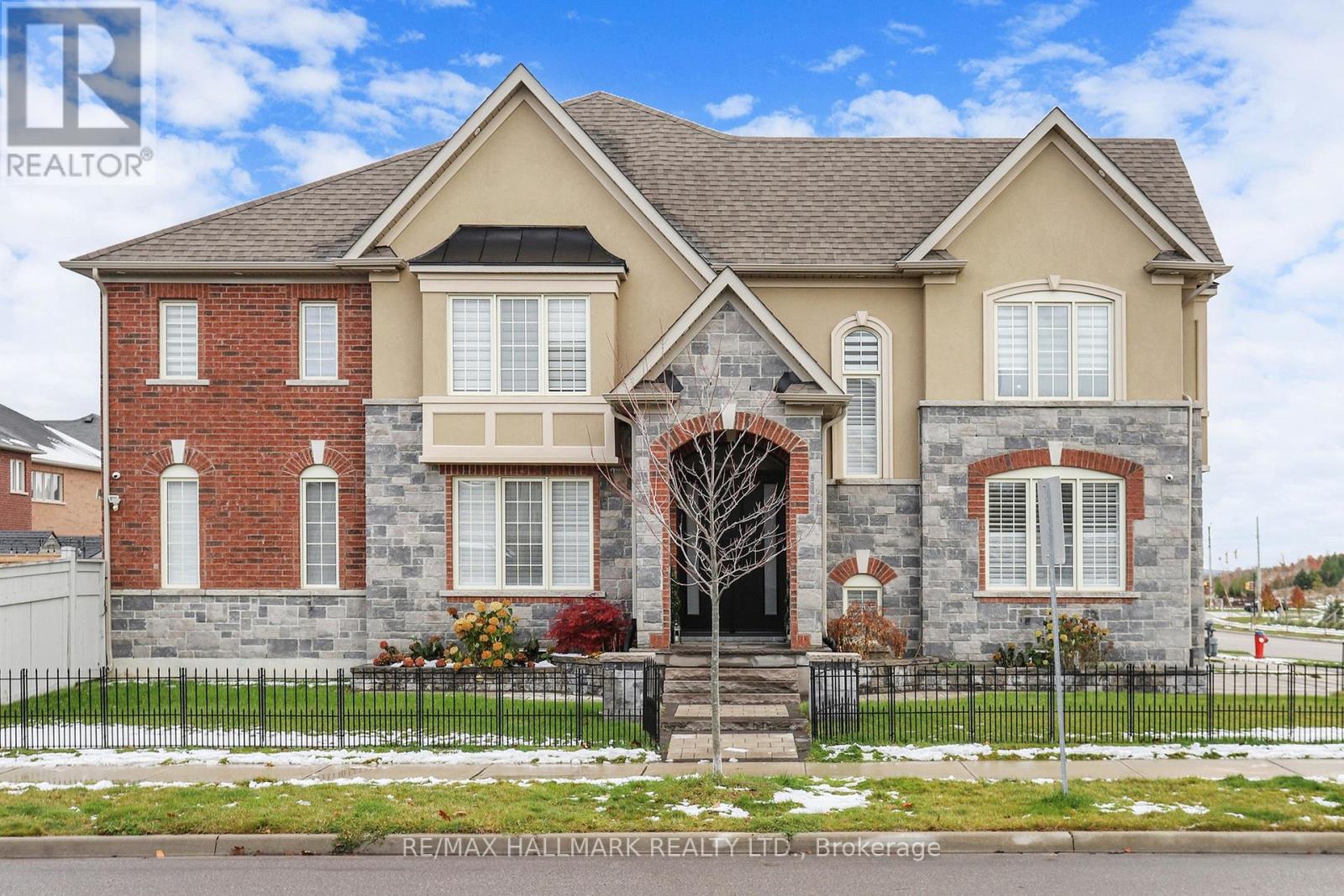 1009 LANGFORD BOULEVARD, Bradford West Gwillimbury, Ontario