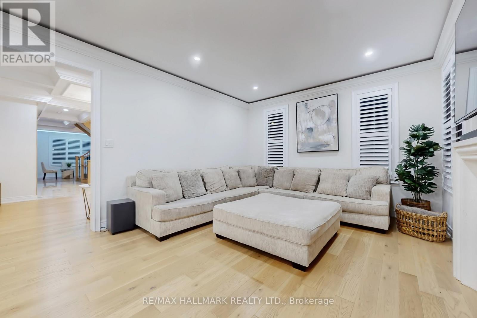 1009 Langford Boulevard, Bradford West Gwillimbury, Ontario L3Z 4K9 - Photo 12 - N12544340