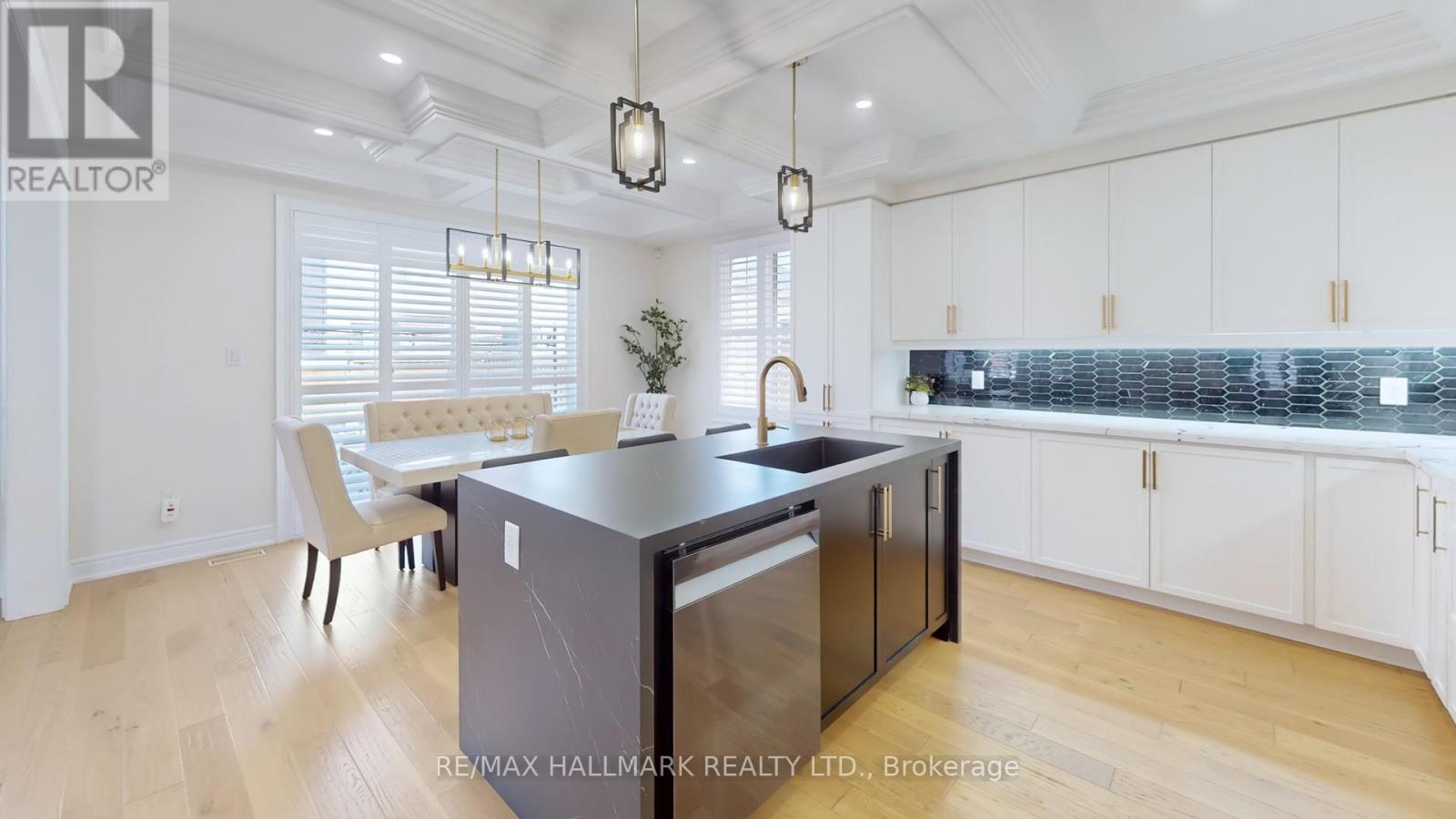 1009 Langford Boulevard, Bradford West Gwillimbury, Ontario L3Z 4K9 - Photo 14 - N12544340