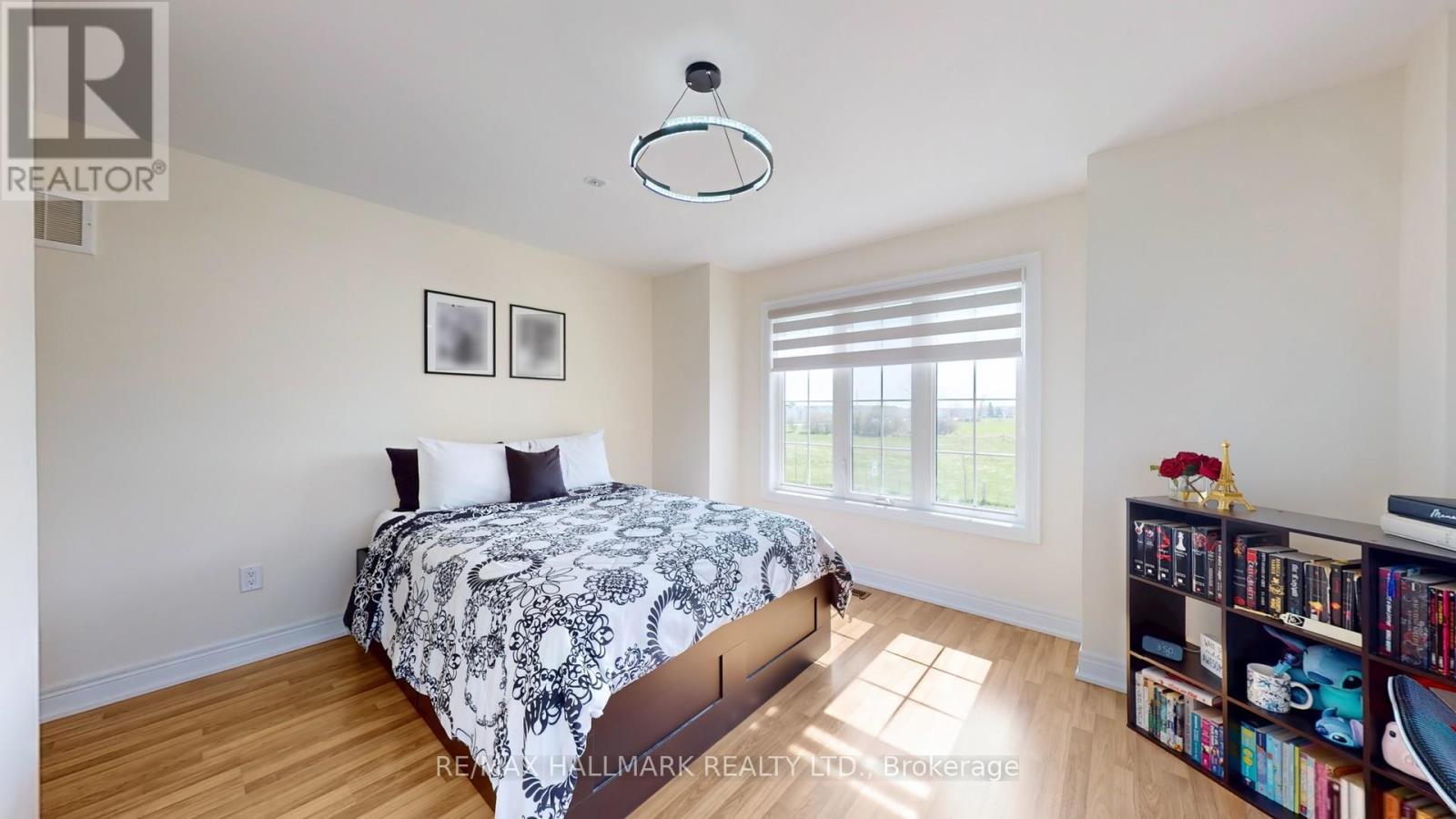 1009 Langford Boulevard, Bradford West Gwillimbury, Ontario L3Z 4K9 - Photo 24 - N12544340