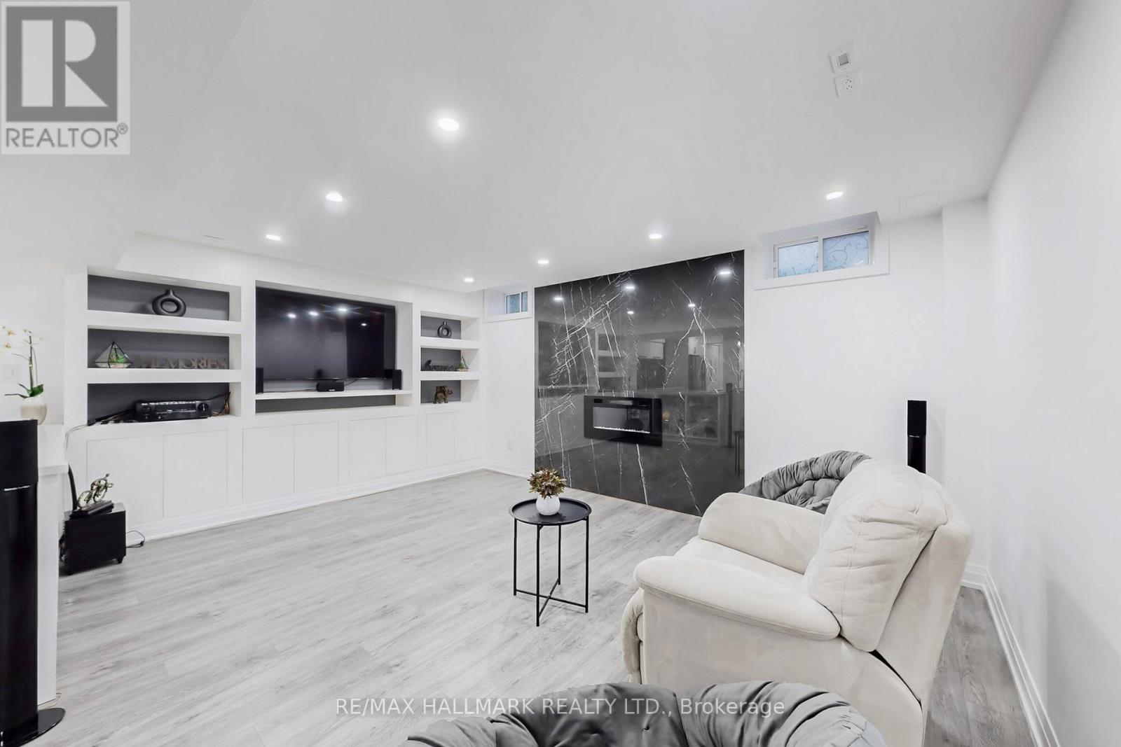 1009 Langford Boulevard, Bradford West Gwillimbury, Ontario L3Z 4K9 - Photo 29 - N12544340