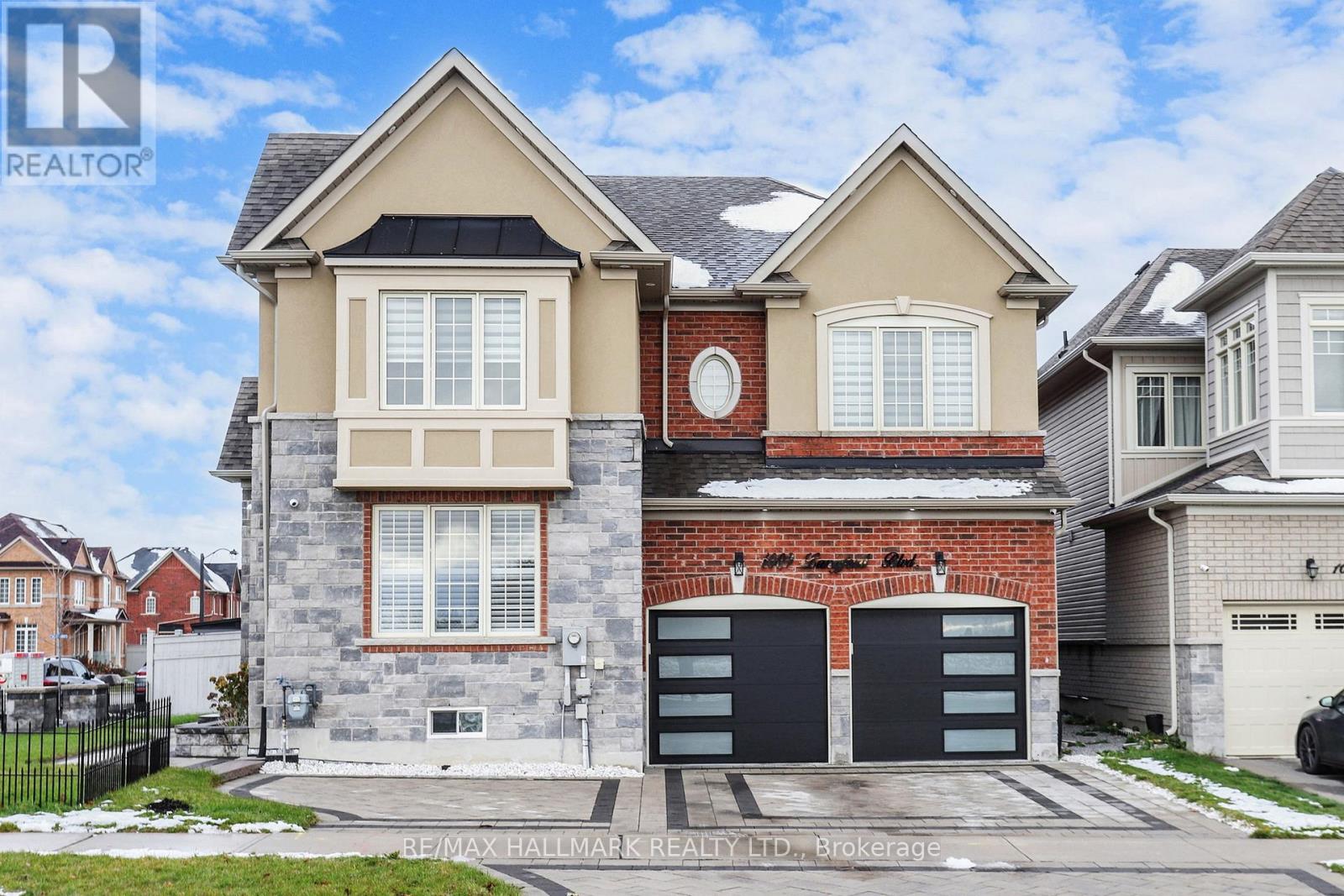 1009 Langford Boulevard, Bradford West Gwillimbury, Ontario L3Z 4K9 - Photo 3 - N12544340