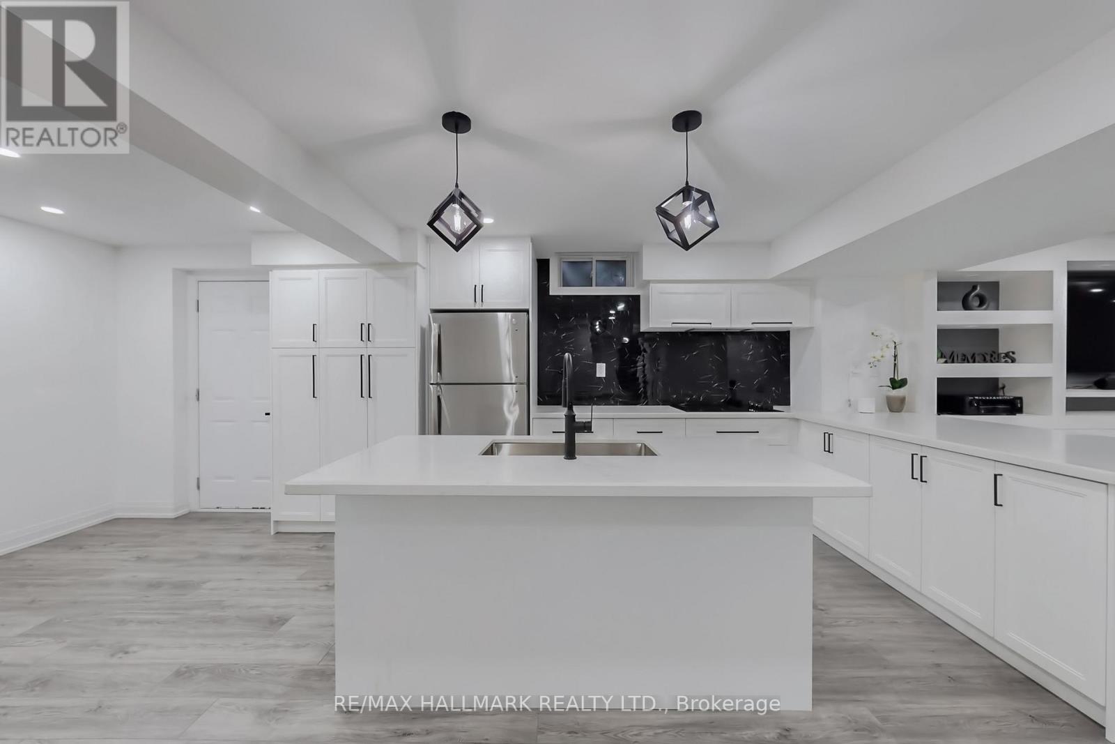 1009 Langford Boulevard, Bradford West Gwillimbury, Ontario L3Z 4K9 - Photo 30 - N12544340