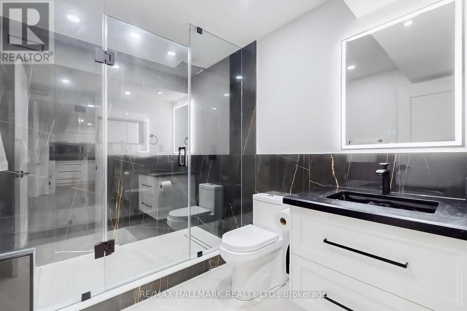 1009 Langford Boulevard, Bradford West Gwillimbury, Ontario L3Z 4K9 - Photo 31 - N12544340