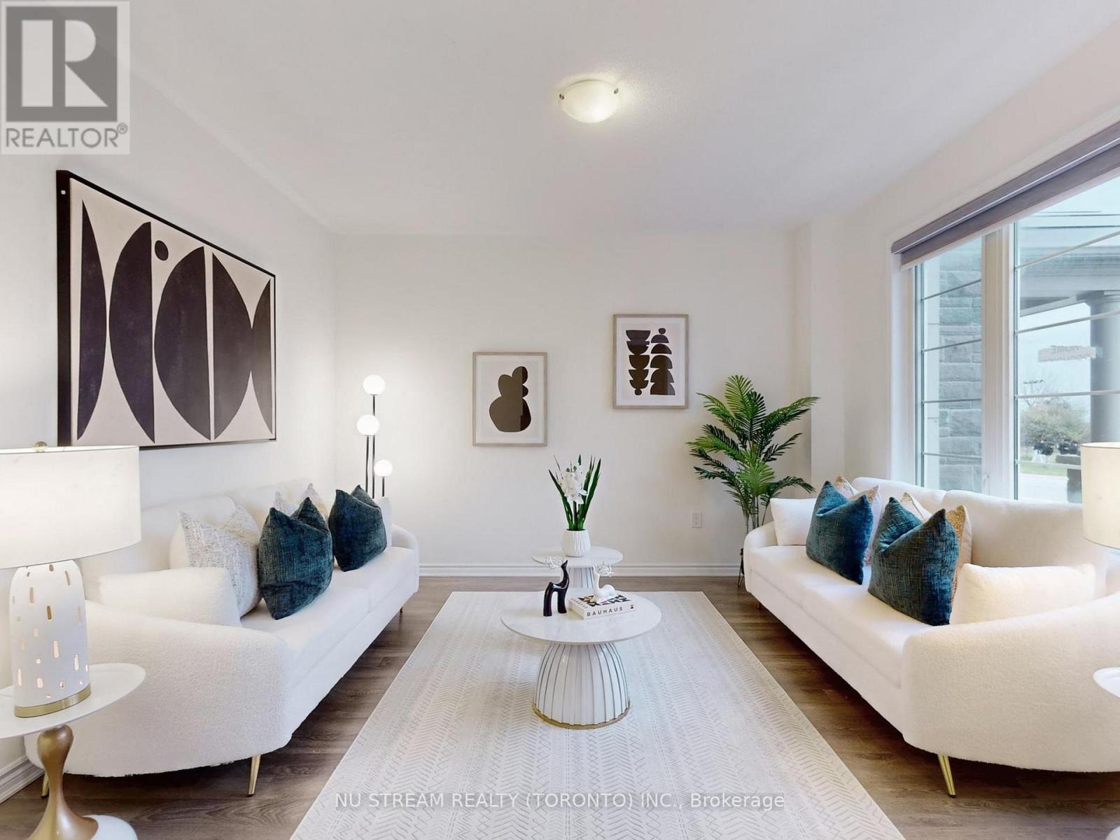 38 William F.bell Parkway, Richmond Hill, Ontario  L4S 0K1 - Photo 4 - N12544466