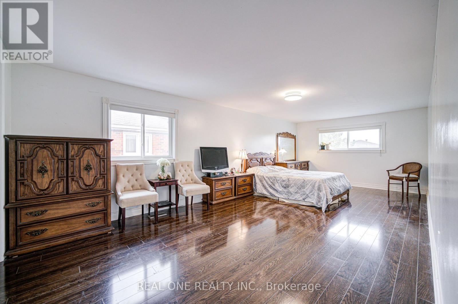 72 Highgate Drive, Markham, Ontario  L3R 3R9 - Photo 29 - N12544528