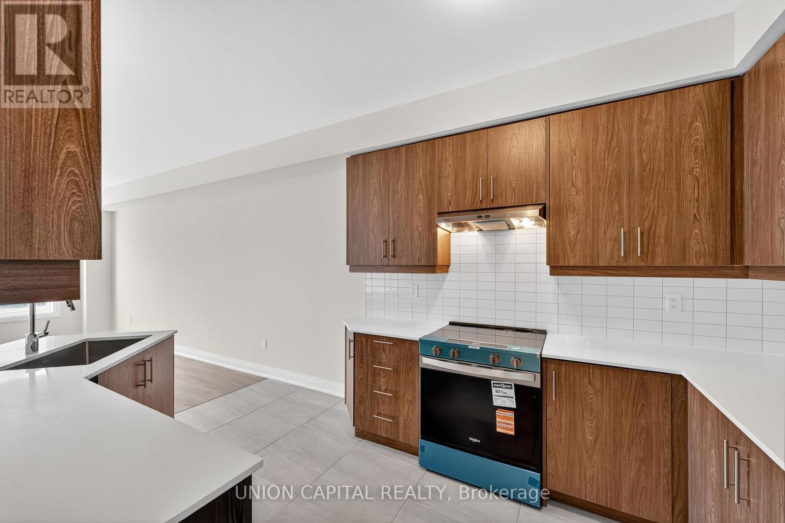 181 Seguin Street, Richmond Hill, Ontario  L4E 1N3 - Photo 15 - N12544564