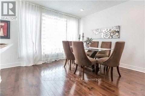 Upper - 326 Taylor Mills Drive N, Richmond Hill, Ontario  L4C 2T9 - Photo 4 - N12544580