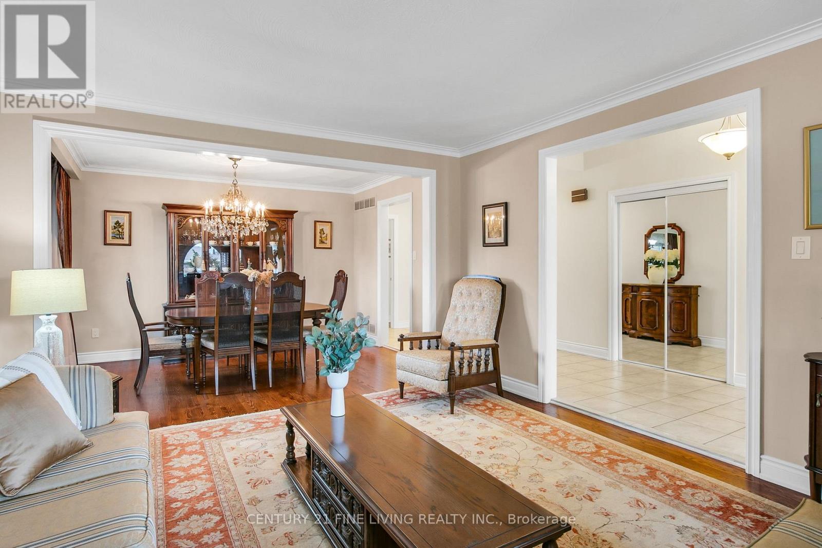 431 Woodbridge Avenue, Vaughan, Ontario  L4L 2T3 - Photo 12 - N12544582