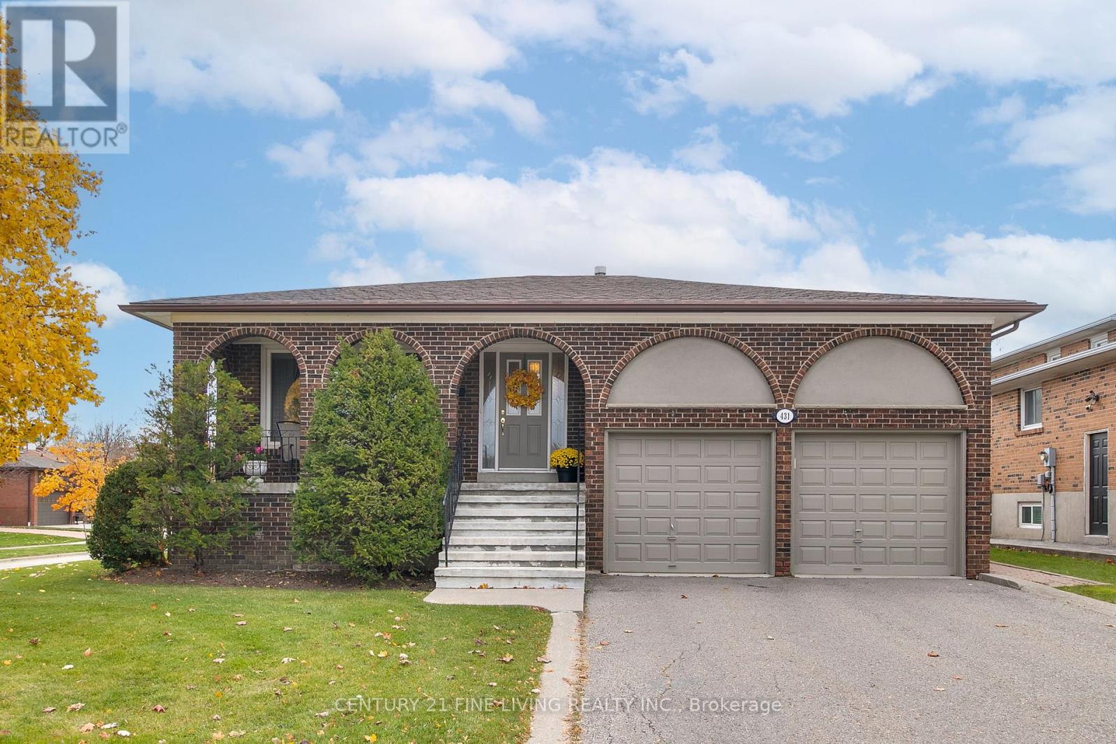 431 Woodbridge Avenue, Vaughan, Ontario  L4L 2T3 - Photo 2 - N12544582