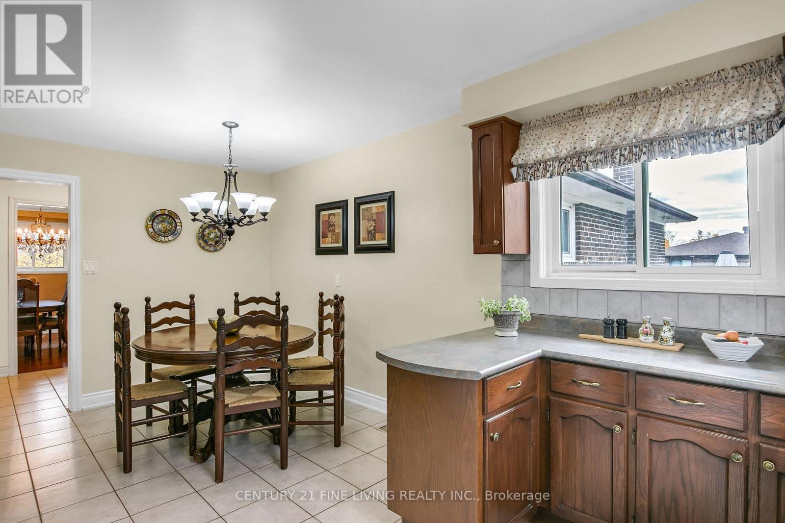 431 Woodbridge Avenue, Vaughan, Ontario  L4L 2T3 - Photo 20 - N12544582