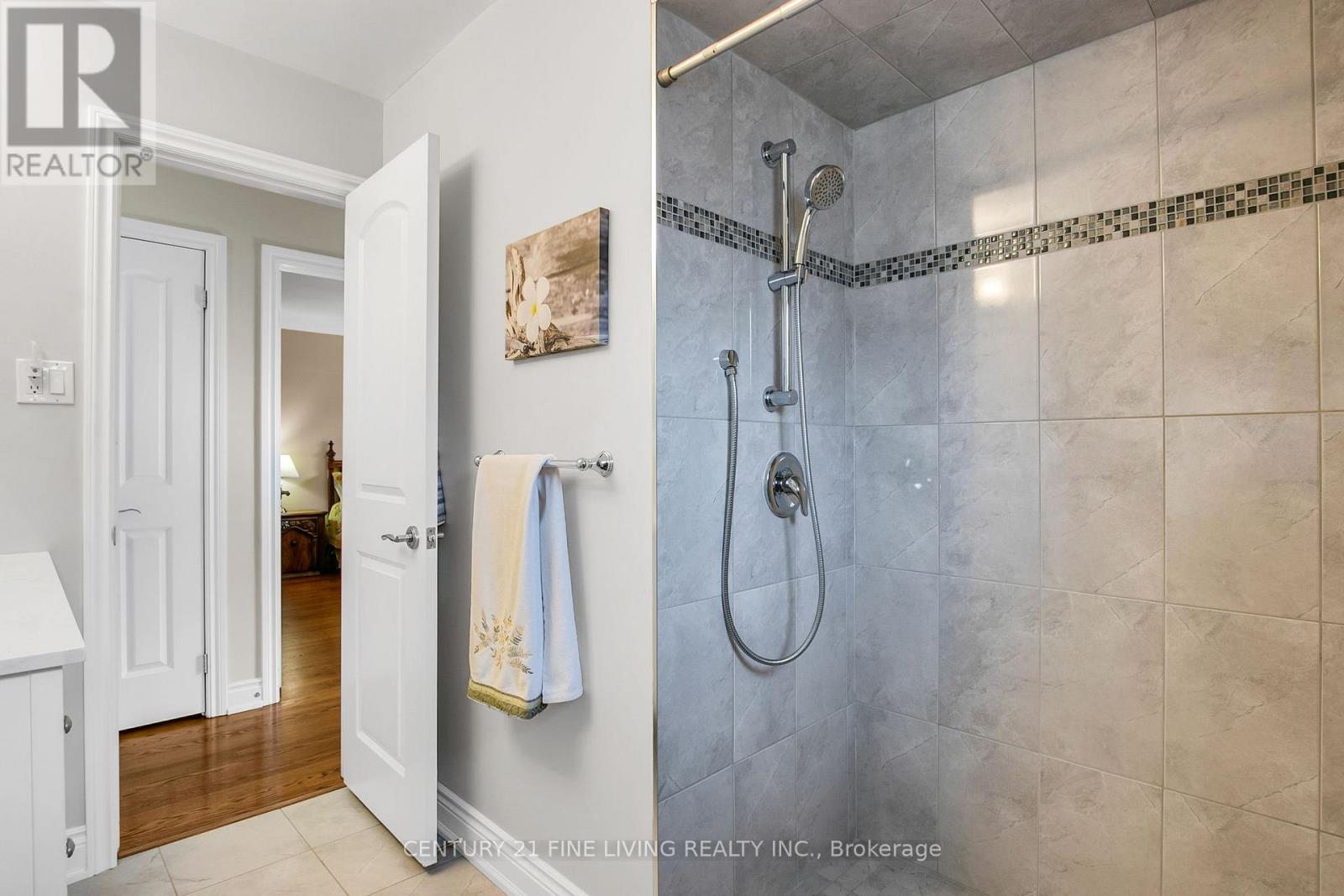 431 Woodbridge Avenue, Vaughan, Ontario  L4L 2T3 - Photo 28 - N12544582