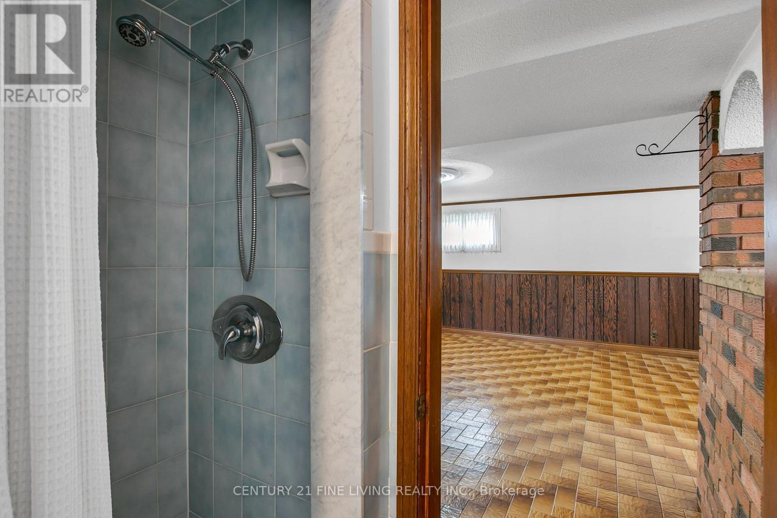 431 Woodbridge Avenue, Vaughan, Ontario  L4L 2T3 - Photo 34 - N12544582