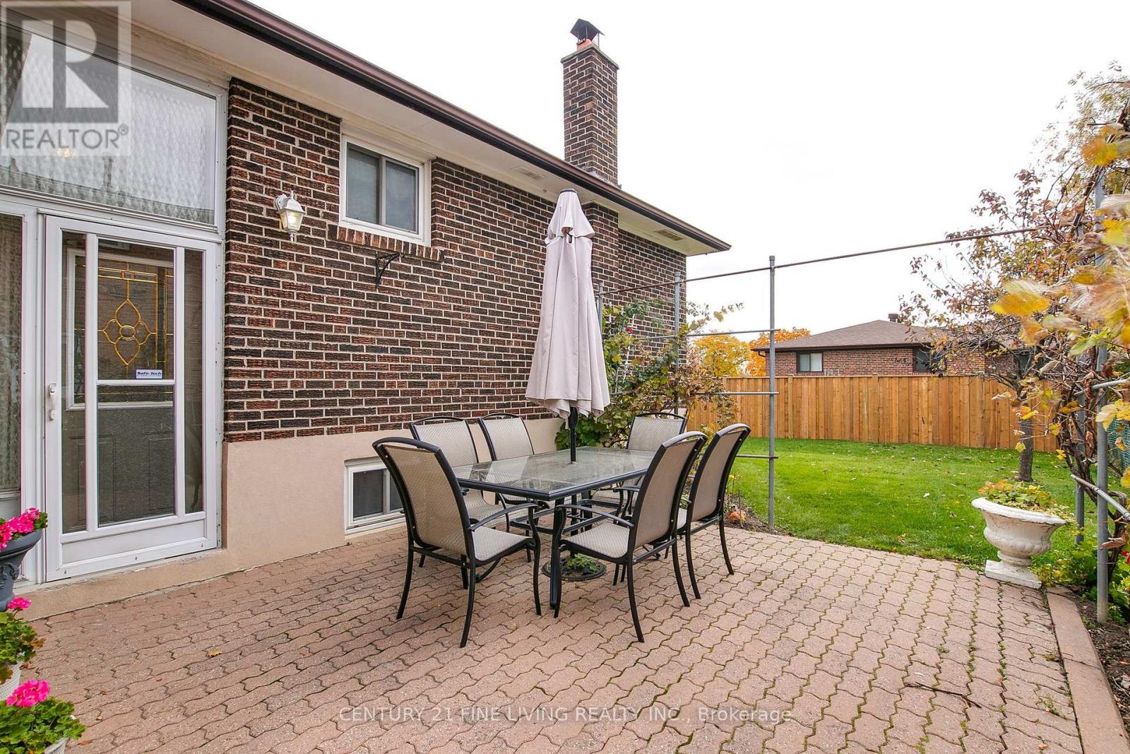 431 Woodbridge Avenue, Vaughan, Ontario  L4L 2T3 - Photo 38 - N12544582