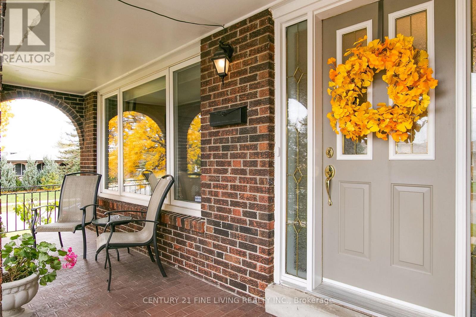 431 Woodbridge Avenue, Vaughan, Ontario  L4L 2T3 - Photo 5 - N12544582