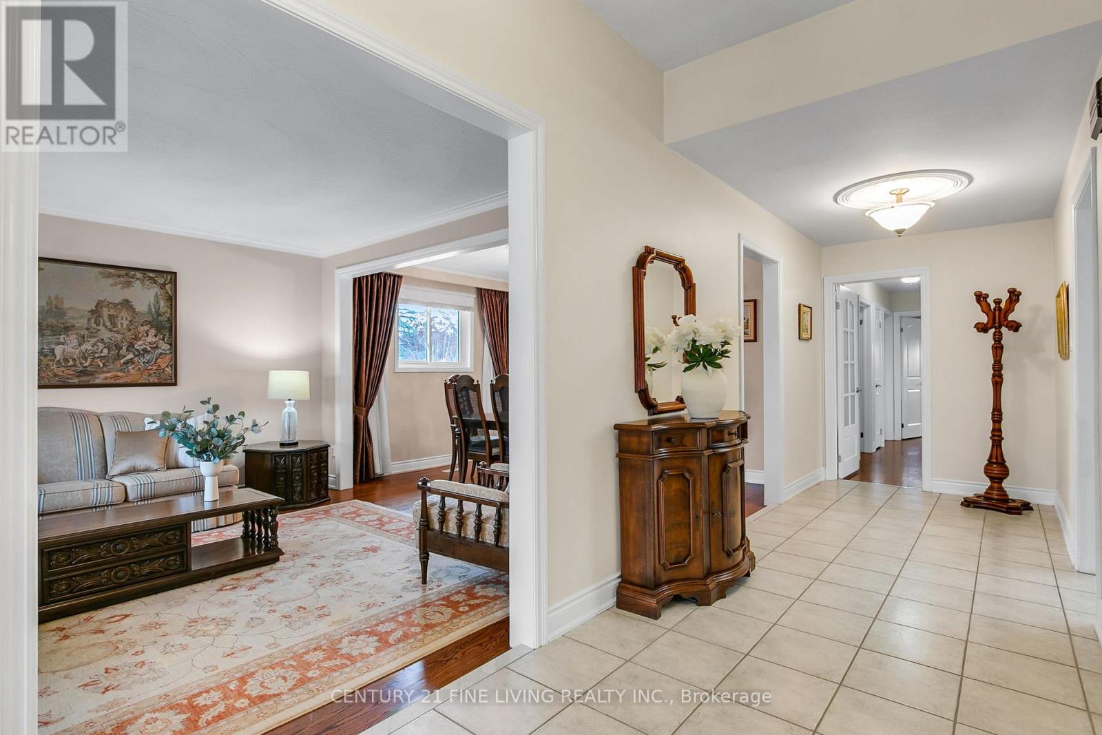 431 Woodbridge Avenue, Vaughan, Ontario  L4L 2T3 - Photo 6 - N12544582