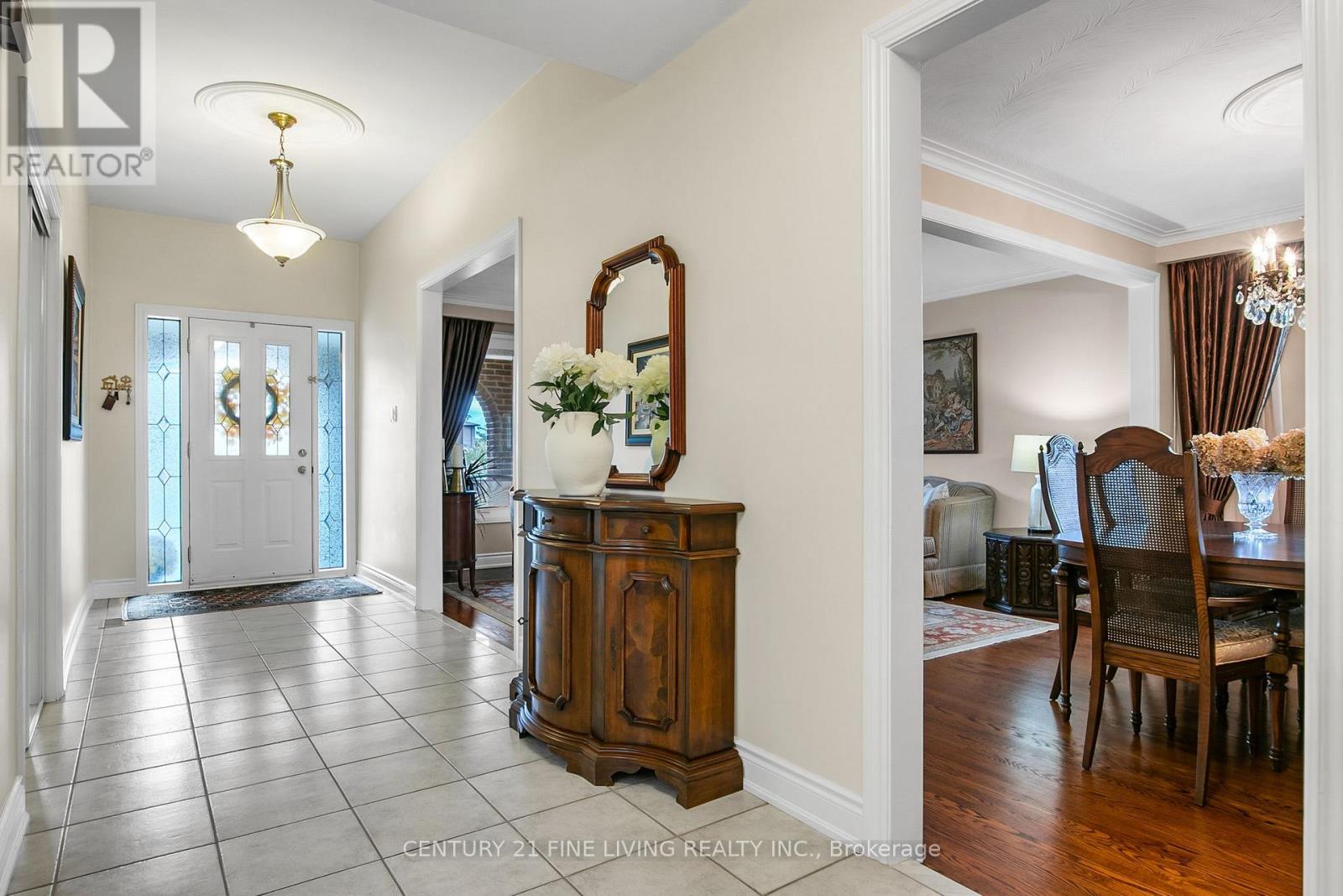 431 Woodbridge Avenue, Vaughan, Ontario  L4L 2T3 - Photo 8 - N12544582