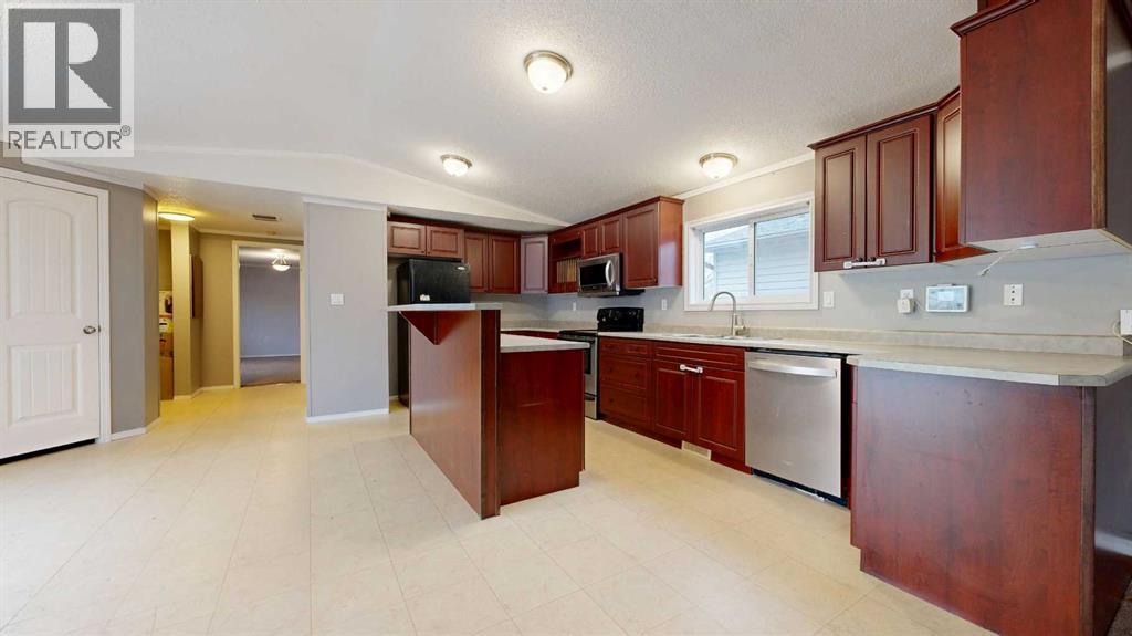 8805 91 Street, Grande Prairie, Alberta  T8X 0C4 - Photo 5 - A2248383