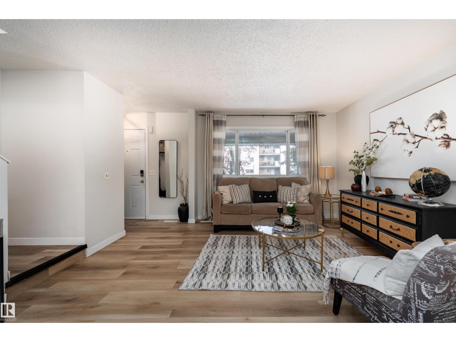 2909 139 Av Nw, Edmonton, Alberta  T5Y 2B3 - Photo 9 - E4465281