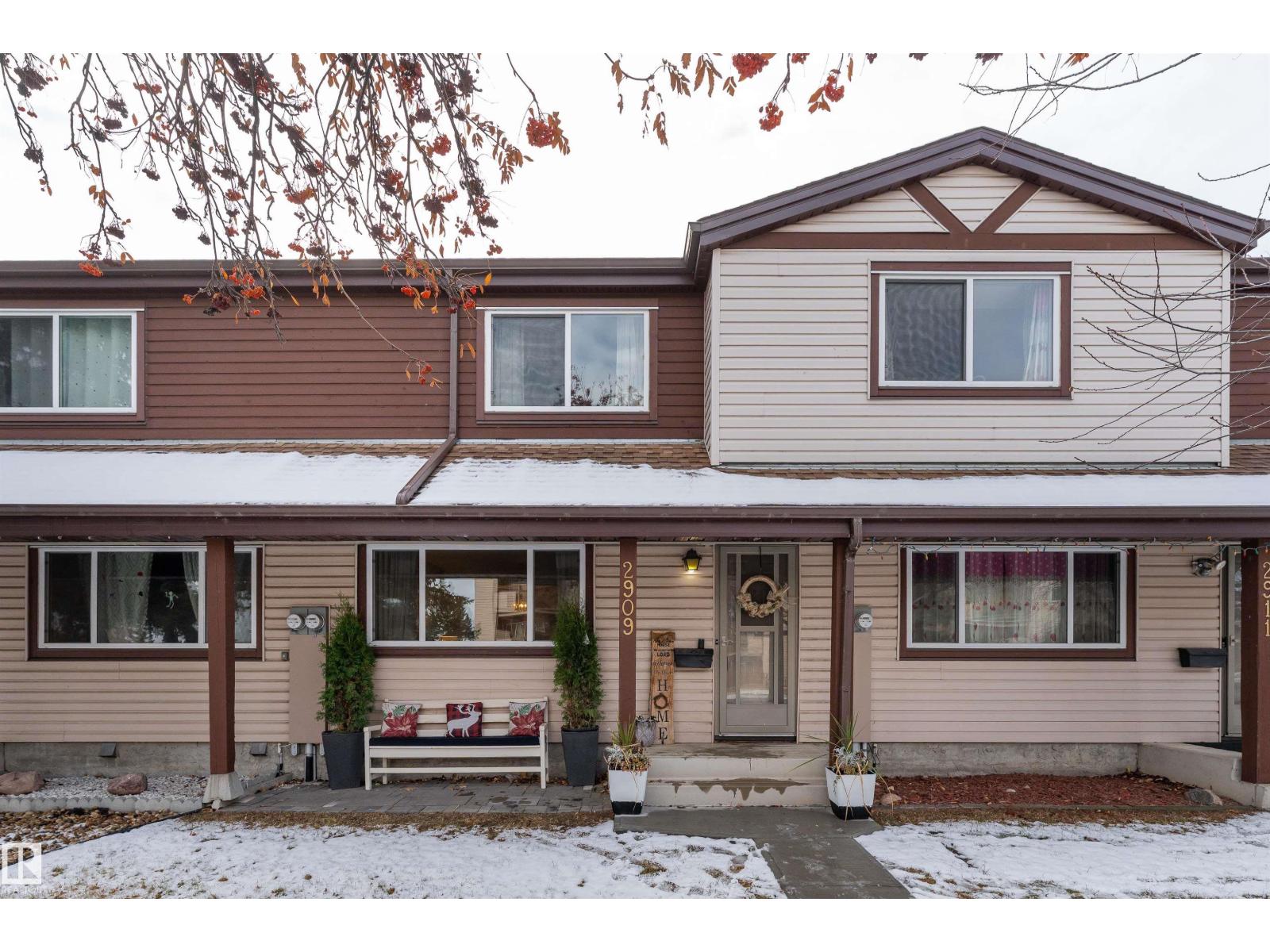 2909 139 Av Nw, Edmonton, Alberta  T5Y 2B3 - Photo 3 - E4465281